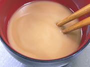 片栗粉を溶きます 片栗粉を溶きます